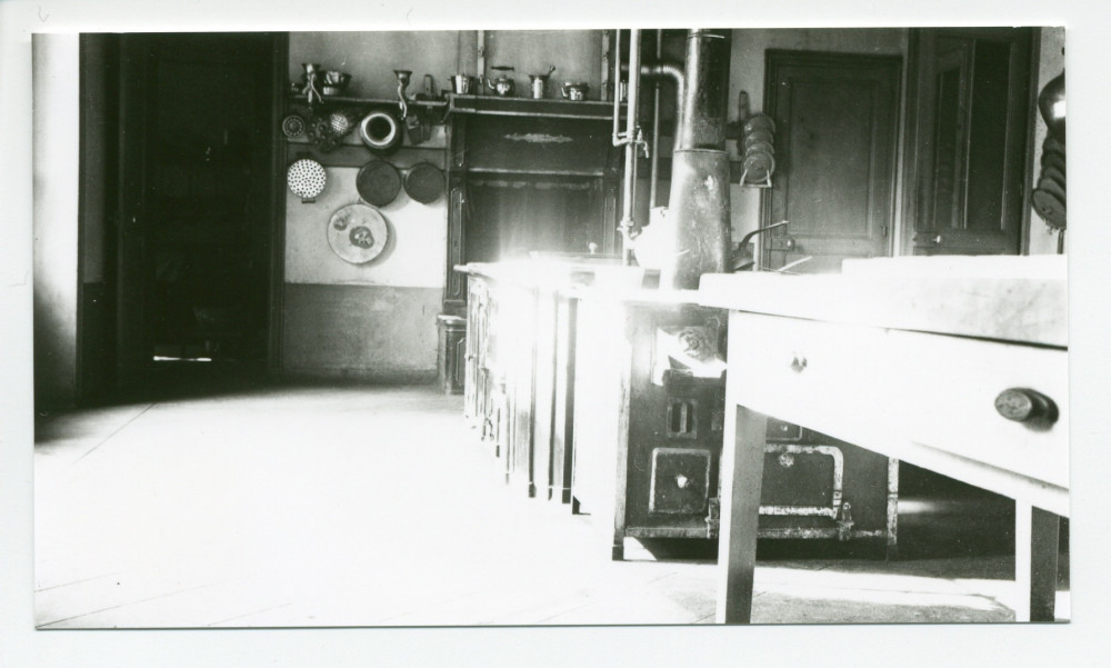 Photographie de détail de la cuisine de Riond-Bosson