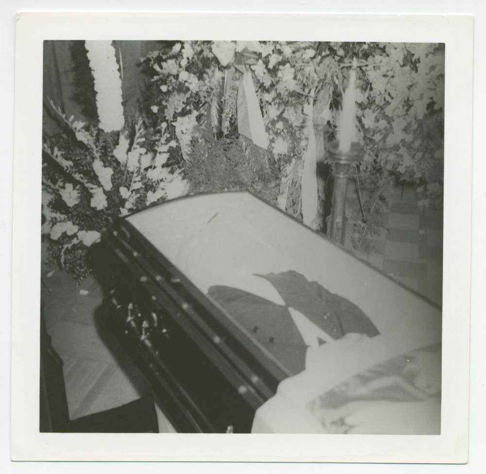 Photographie du cercueil de Paderewski déposé le 3 juillet 1941 à l'ambassade du Gouvernement polonais en exil à Washington