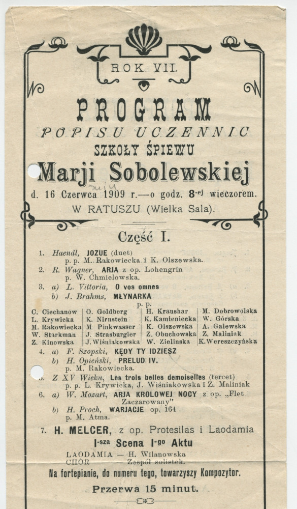 Programme du récital des élèves de l'école de chant de Marie Sobolewska [Marij Sobolewskiej] donné le 16 juin 1909 à l'Hôtel de ville de Varsovie, avec le concours notamment de Z. Kinowska interprète de «Za Dawnych Lat» de Paderewski
