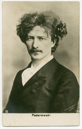 Carte postale du «jeune lion» Paderewski – photographie prise par la London Stereoscopic & Photographic Company Limited de Londres – éditée par l'Union postale universelle