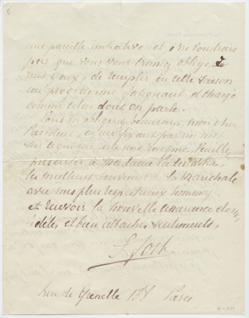 Lettre (avec enveloppe) adressée par le maréchal Foch à «Mon cher Président» Paderewski, de Paris [rue de Grenelle 138] le 9 décembre 1928