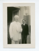 Photographie de Paderewski avec le pianiste Zygmunt Dygat sur la terrasse de Riond-Bosson