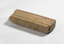 Fragment des ruines de la propriété de Riond-Bosson récupéré avant son dynamitage par l'armée en 1965-1966